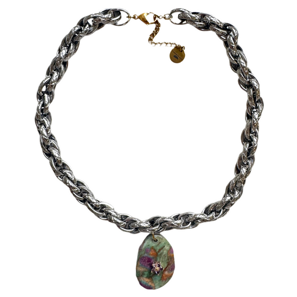 COLLIER FUSHITE